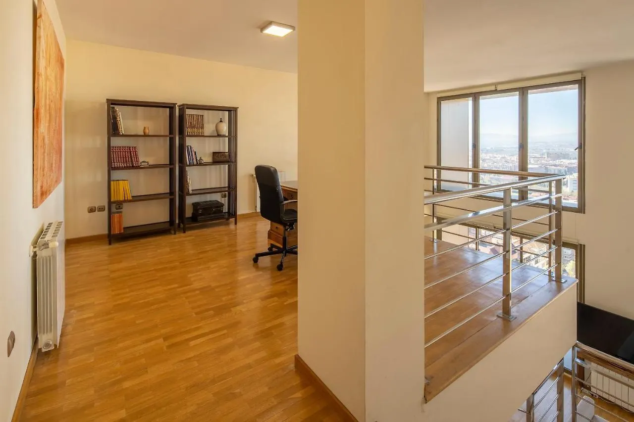 Apartment Atico Top Granada, Penthouse, 18-19Th Floor, City Centre, Views, Terrace, Free Parking