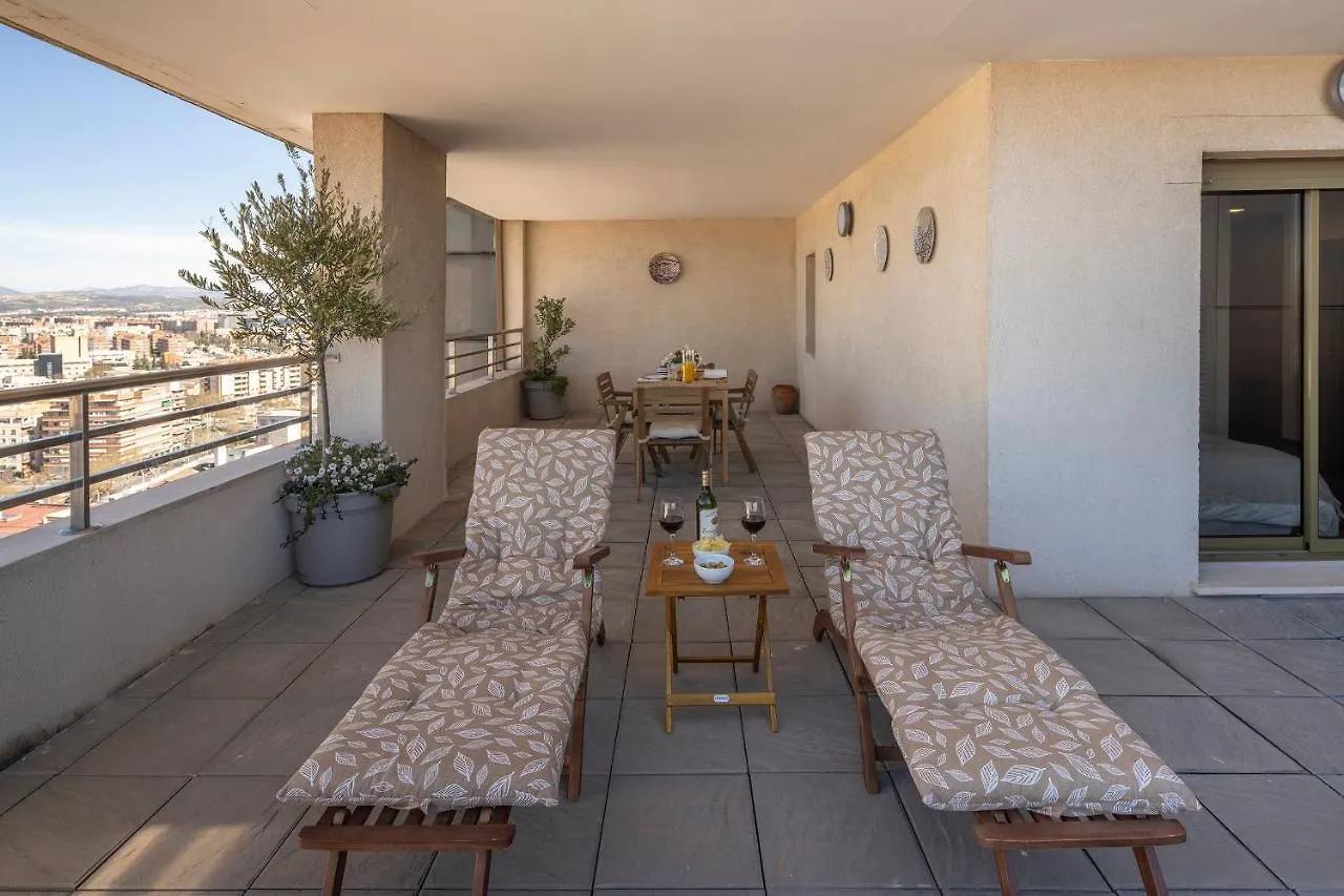 Atico Top Granada, Penthouse, 18-19Th Floor, City Centre, Views, Terrace, Free Parking