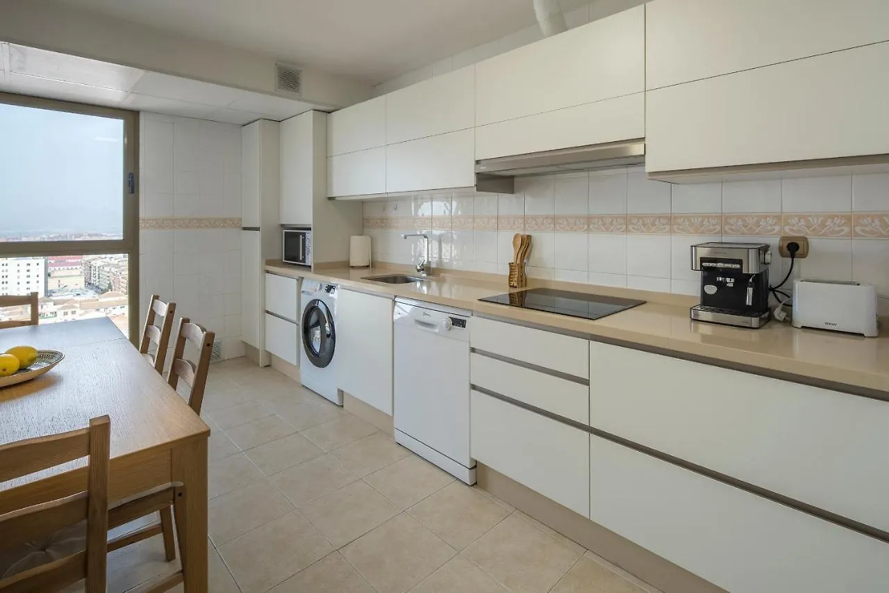 Atico Top Granada, Penthouse, 18-19Th Floor, City Centre, Views, Terrace, Free Parking